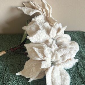 Allstate Floral Holiday Christmas Poinsettia Faux Fur Ivory Set of 3 NEW!
